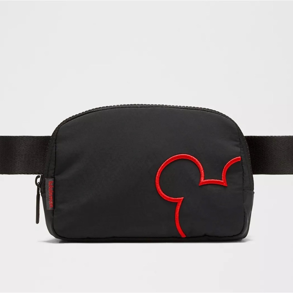 **NWT** Disney x lululemon Everywhere Belt Bag 1L Mickey Outline Graphic